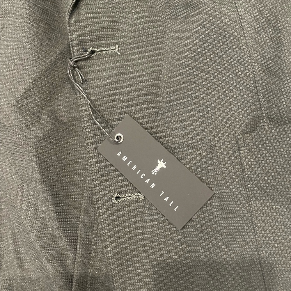 Men’s Textured Cotton Suit | $315 Retail | Tall Sizing - Picture 5 of 9